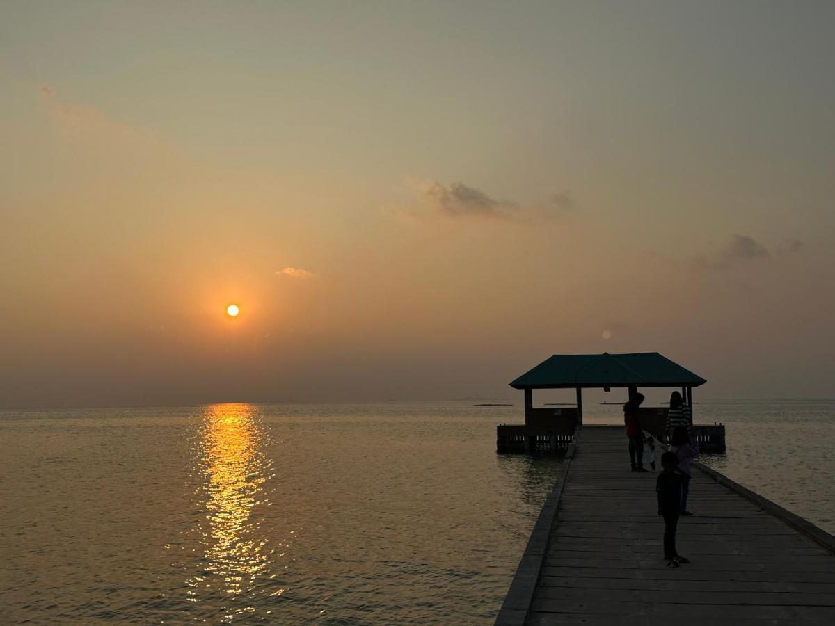 Sky View By Relax Tours Hotel Dhangethi Buitenkant foto